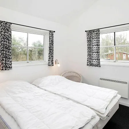 8 Person Holiday In Bl Vand