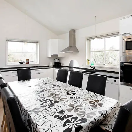 8 Person Holiday In Bl Vand