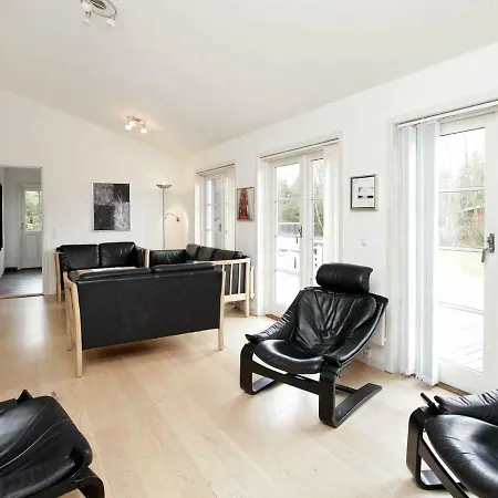 8 Person Holiday In Bl Vand בית נופש